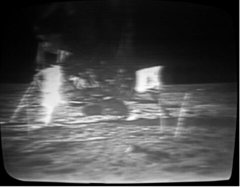 To the Moon and Back: Rare Photos That Defined the Space Race Era ...