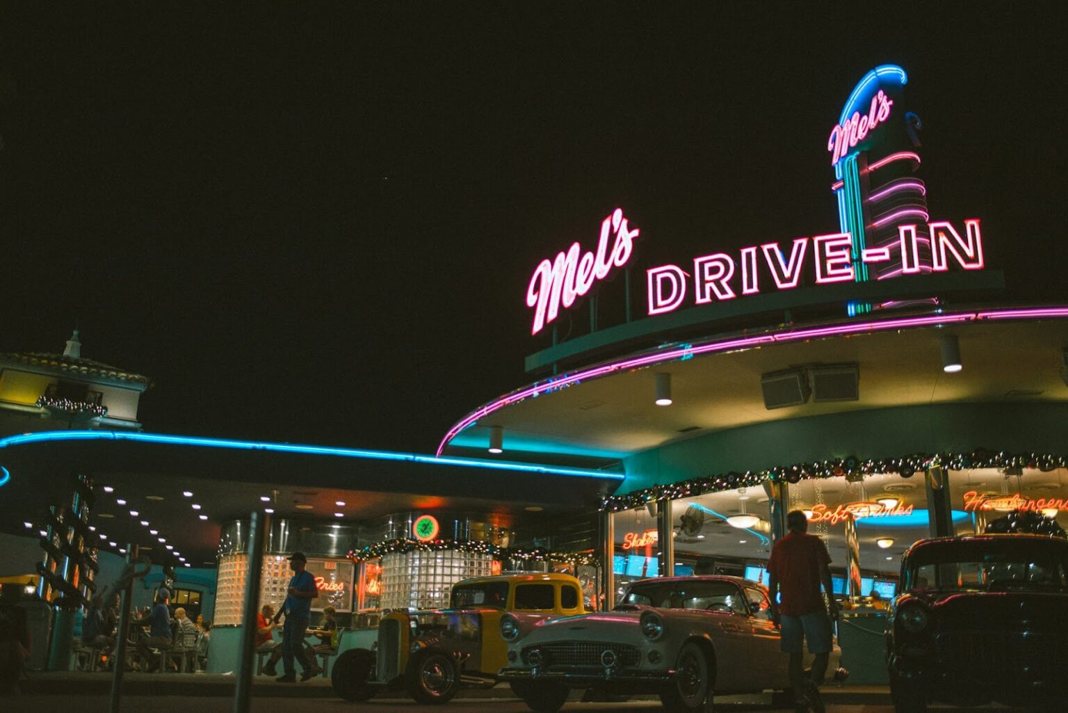 From Parking Lot to Past: A Pictorial Homage to American Drive-Ins and ...