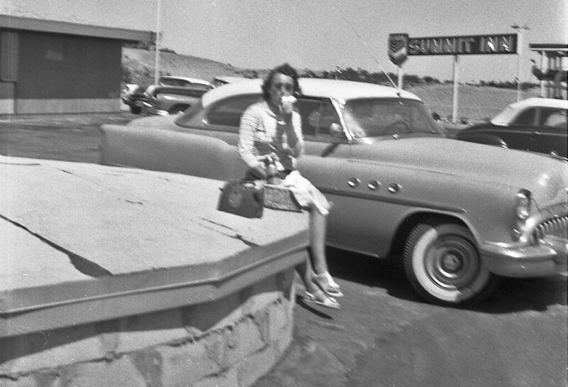 Summit Inn- Route 66 roadside diner, 1956