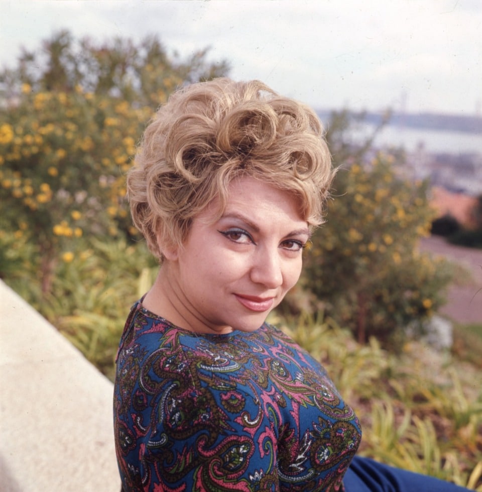 1960s Curled Short Coif
