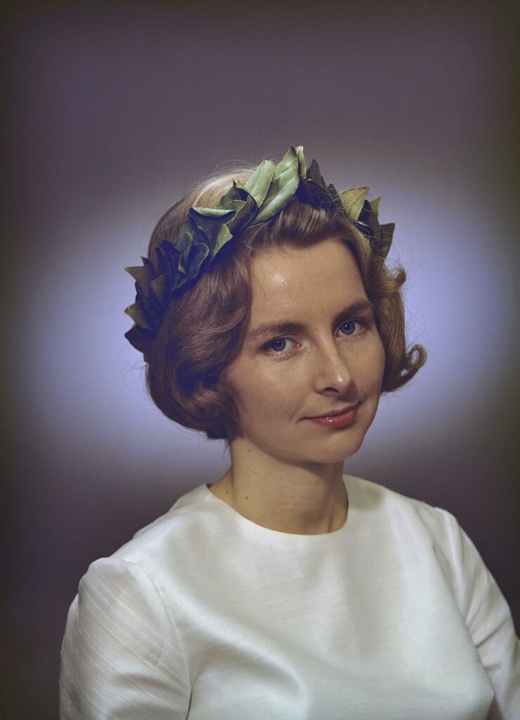 1960s Soft Curl Pageboy