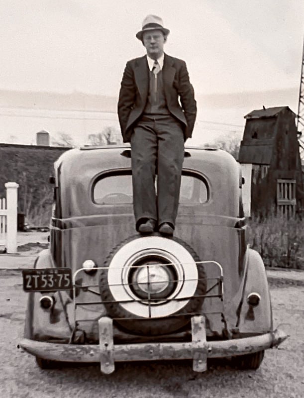 1942 New York City Chauffeur and his Vehicle