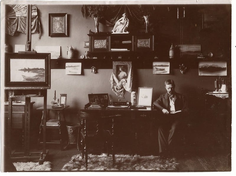 Mysterious portrait believed Germany circa 1910