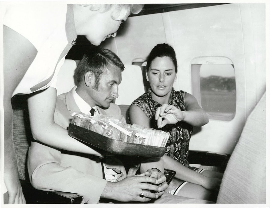 Refreshments served on a Boeing 737 jet, Wellington