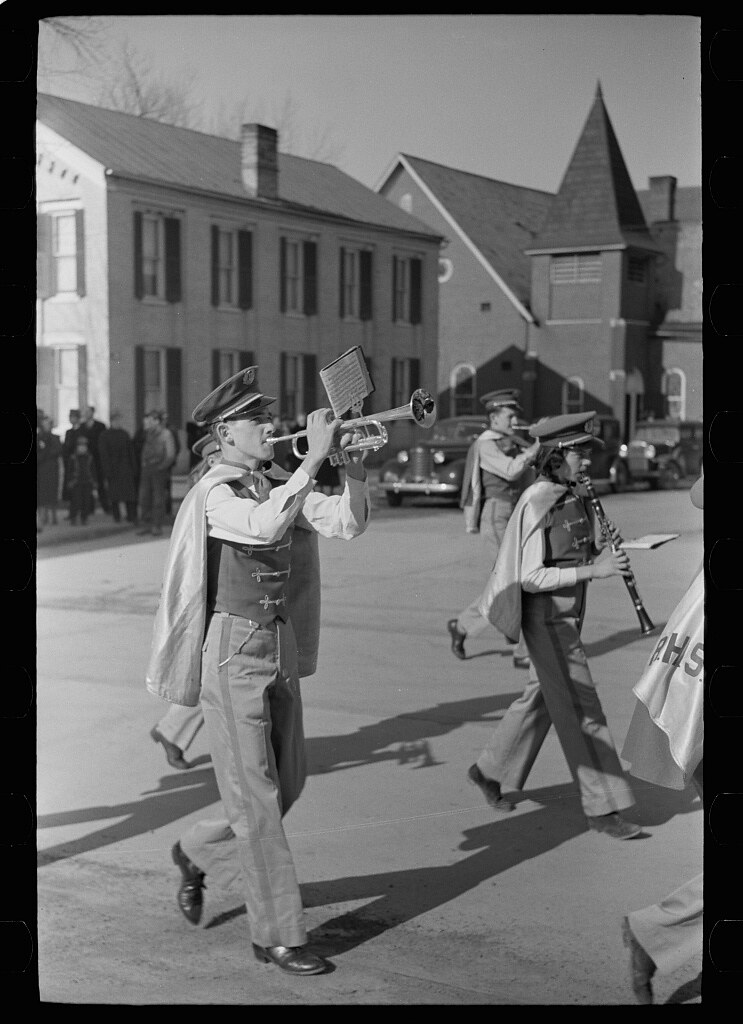Religious parade, Romney, West Virginia (1939 Jan.)