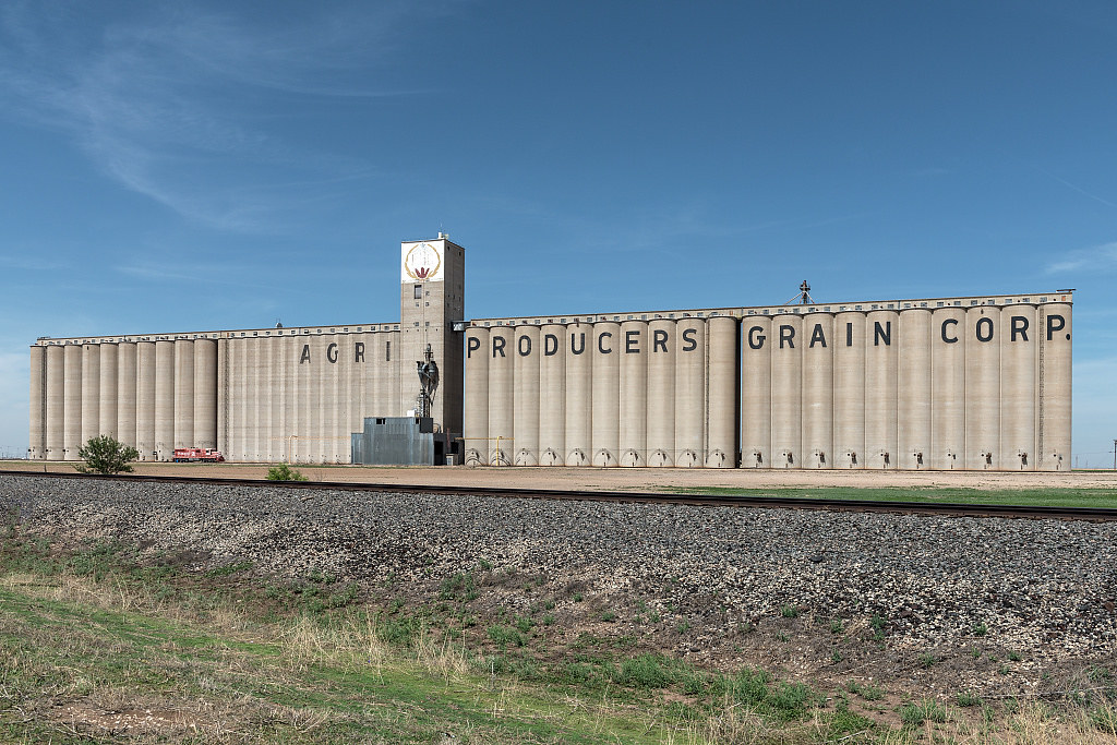 Enormous, multi-silo grain elevators in Plainview, an agricultural community in the Texas panhandle (2014-06-03)