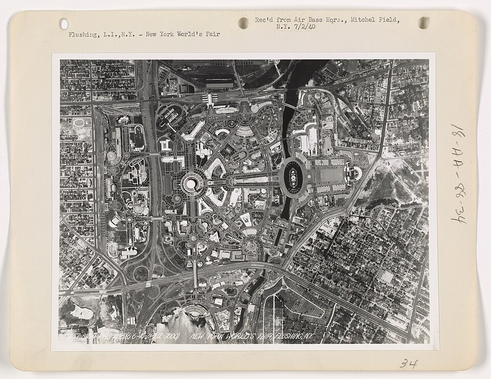 Greetings from New York World's Fair, 1939 - Large Letter Postcard