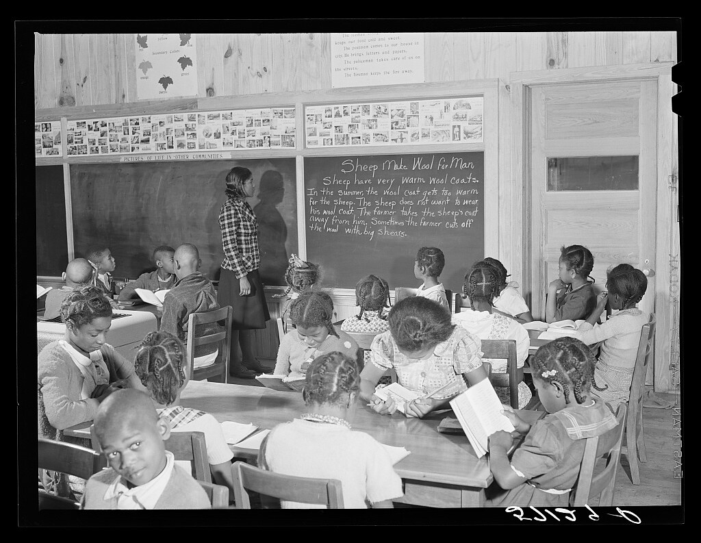 Classroom in new school at Okeechobee migratory labor camp. Belle Glade, Florida (1941 Feb.)