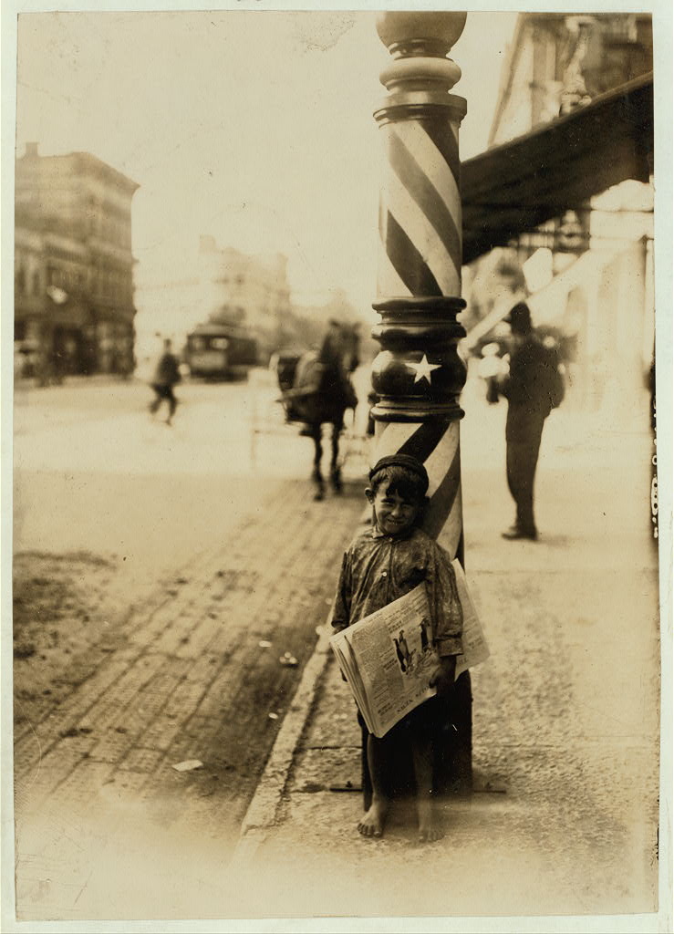 Very young newsboy, Indianapolis