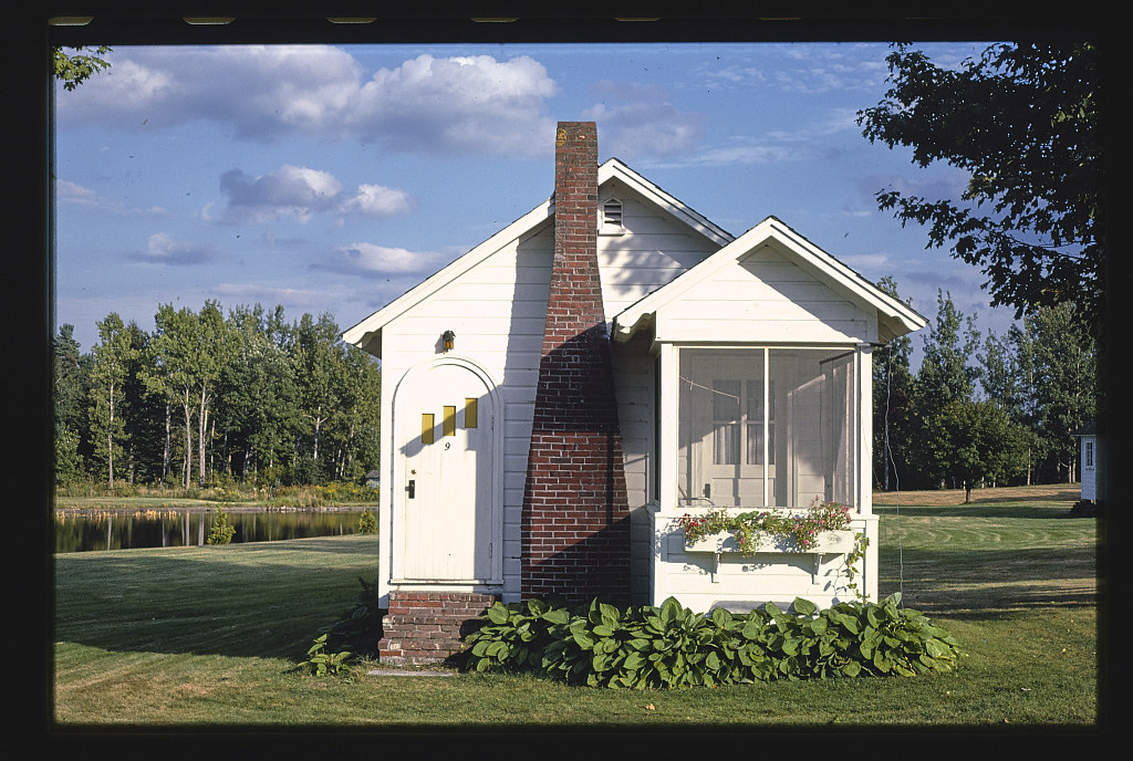 Mount Desert Island Cabins, one unit, Bar Harbor, Maine (1984)