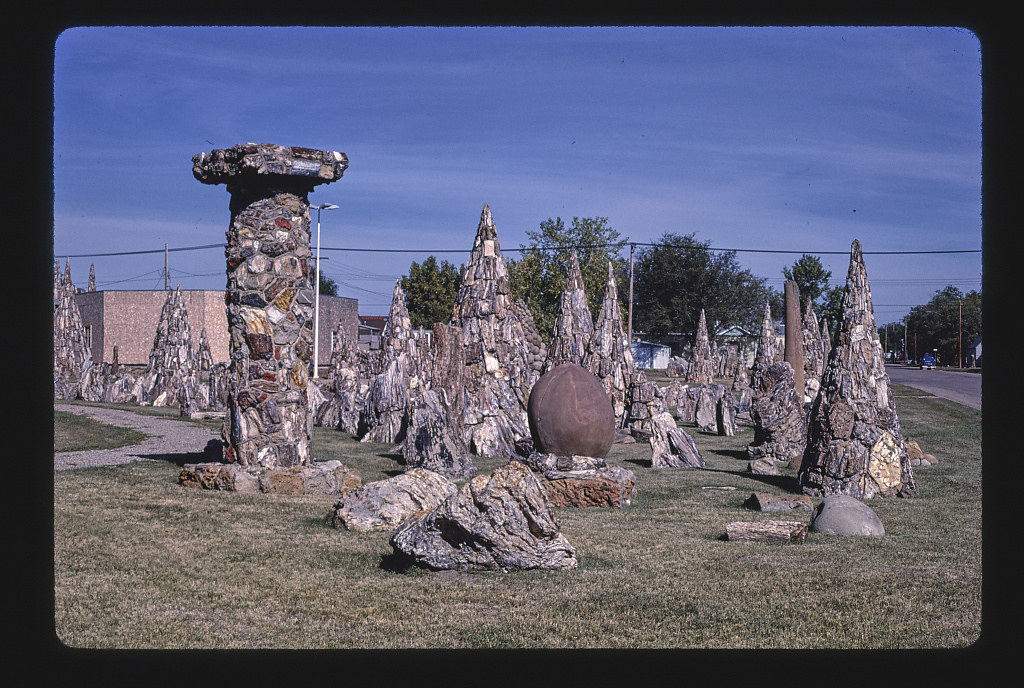 Petrified Rock Park, overall, column at left, Lemmon, South Dakota (1987)