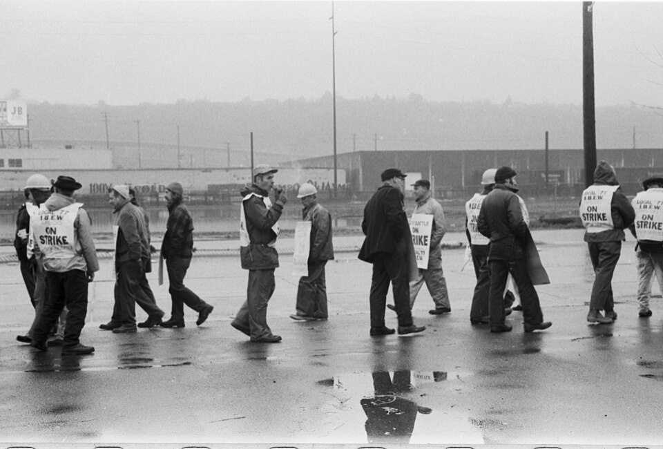 IBEW picket line Seattle 1975