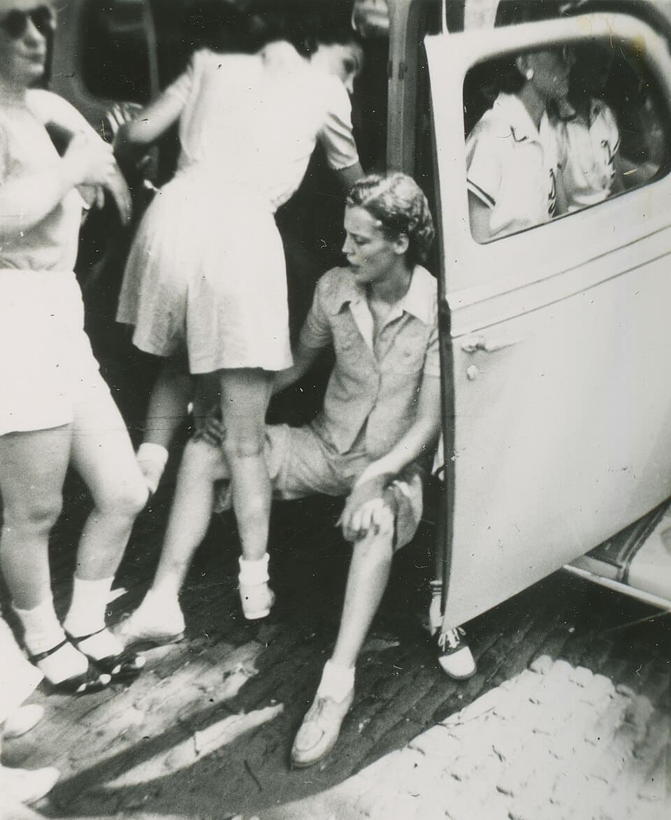 Greenwood Electric girls’ softball team Chicago 1939