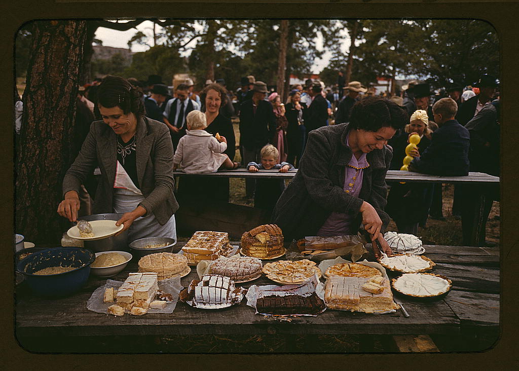 Preparing to serve barbecue at Pie Town Fair, 1940