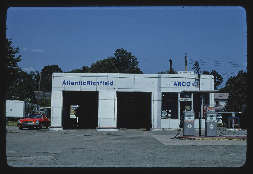 Arco gas station, closer view, Route 10, Deposit, New York (1976)