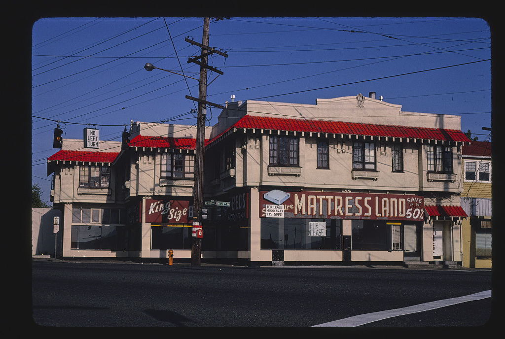 Mattress Land, 28th & Sandy Boulevard, Portland, Oregon (1980)
