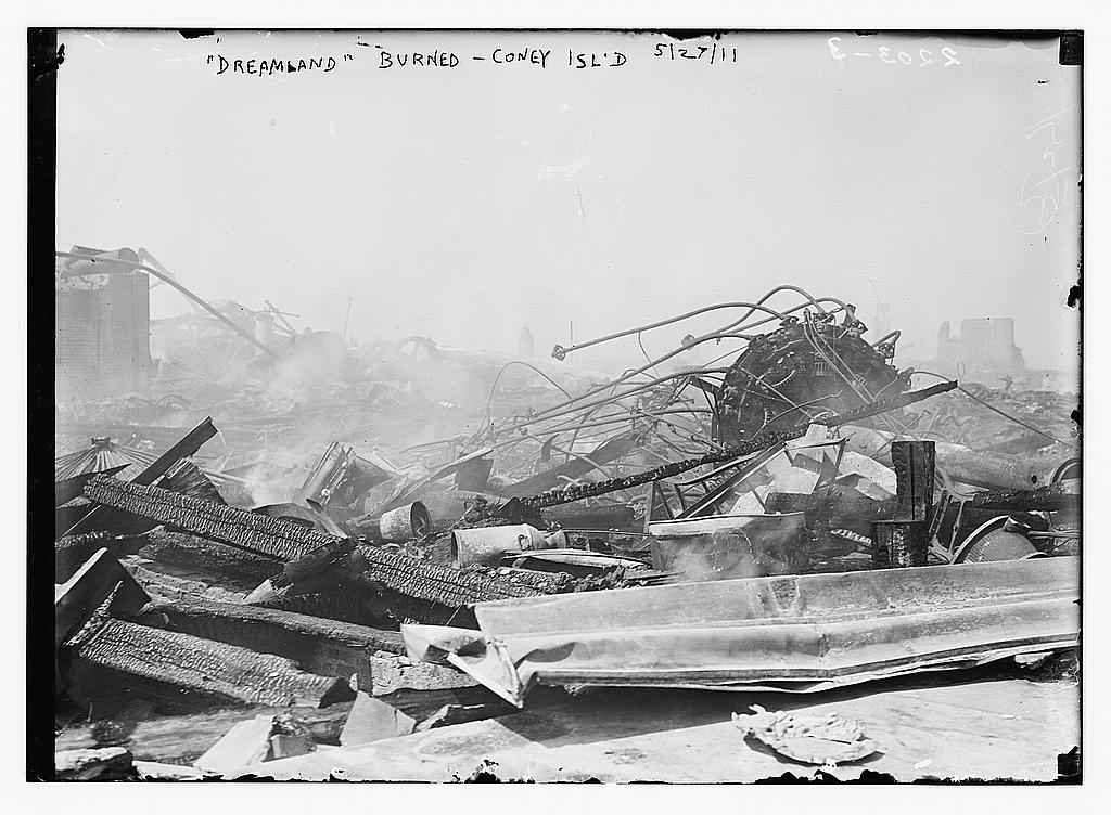 Dreamland fire, Coney Island, 1911