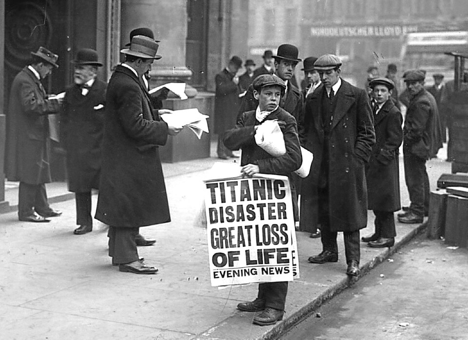 Titanic newspapers