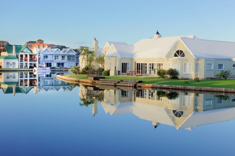 10 Luxury Neighborhoods That Are Becoming Inaccessible For the Middle Class